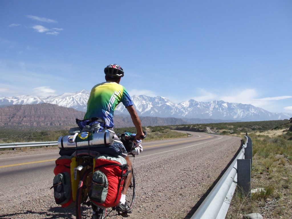 Viajar de bicicleta, é vivenciar aventuras inesquecíveis