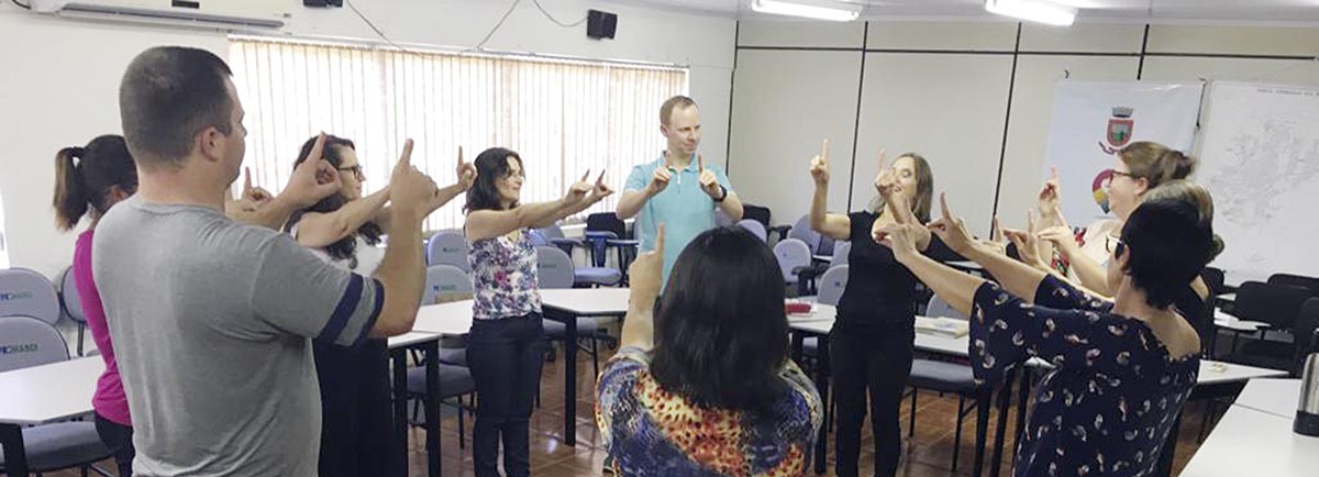 Projeto LIBRAS no serviço Público