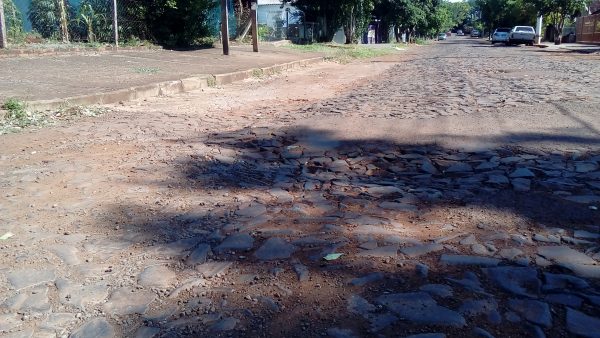 Luta por mais asfaltos para a Vila Flores