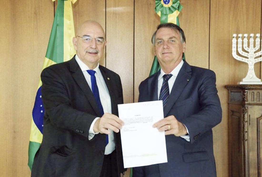 Bolsonaro confirma que visitará a Fenasoja 2022