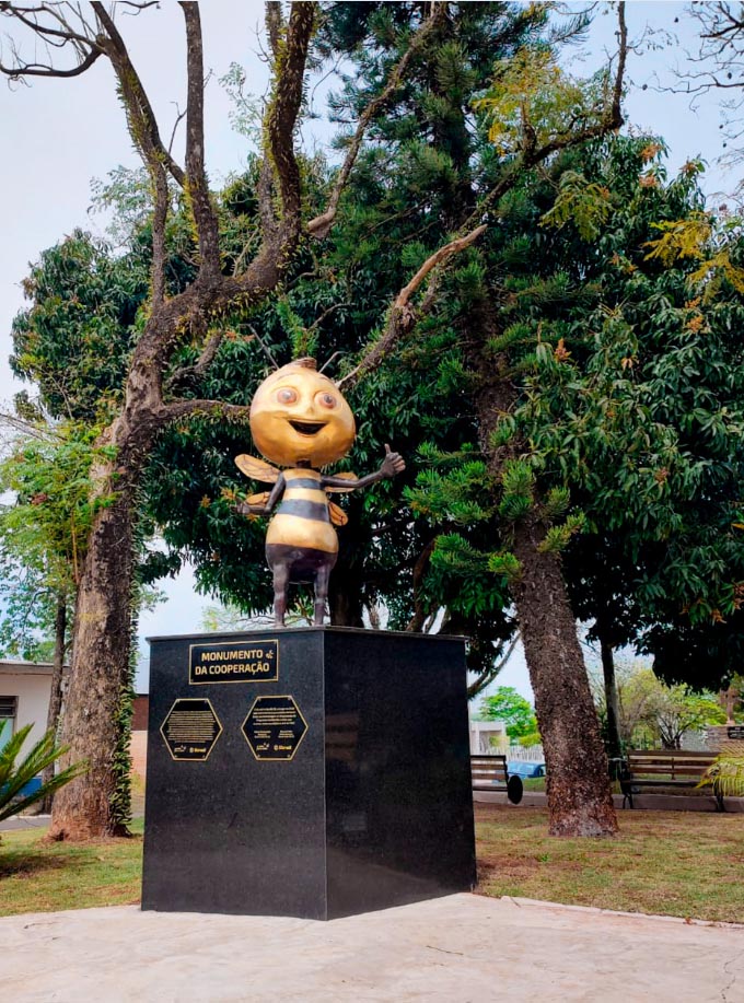 Sicredi União RS/ES  inaugura Monumento da Cooperação em Santo Cristo/RS