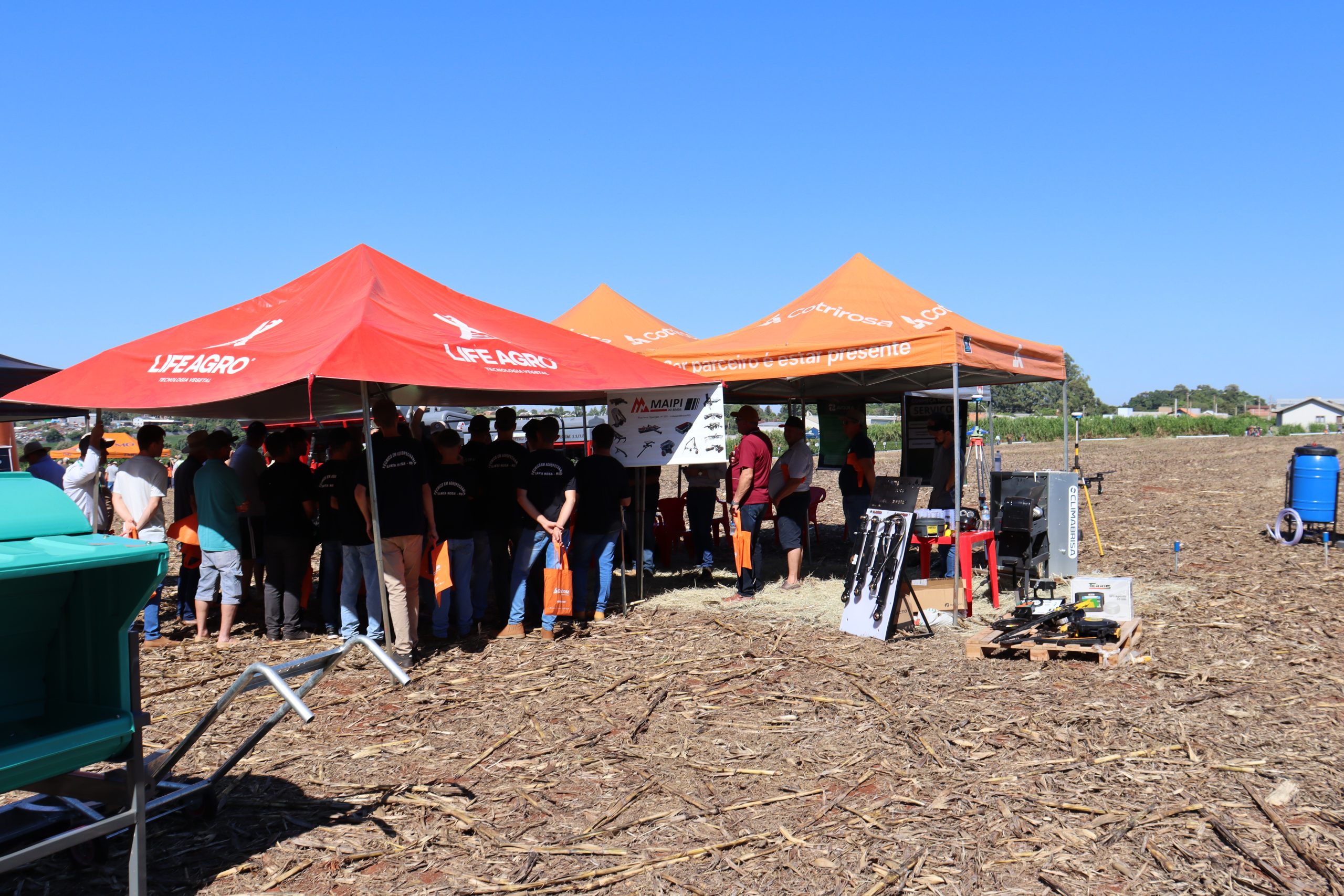Cotrirosa realiza Dia de Campo da Soja e destaca manejo em ano de estiagem Cotrirosa realiza Dia de Campo da Soja e destaca manejo em ano de estiagem