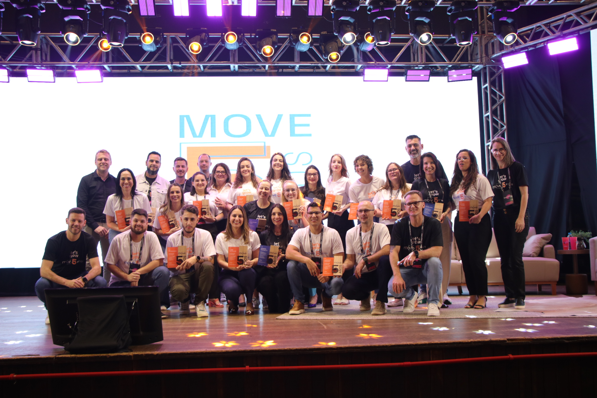 Conheça o MOVE, o programa da ACISAP que impulsiona empreendedores Conheça o MOVE, o programa da ACISAP que impulsiona empreendedores