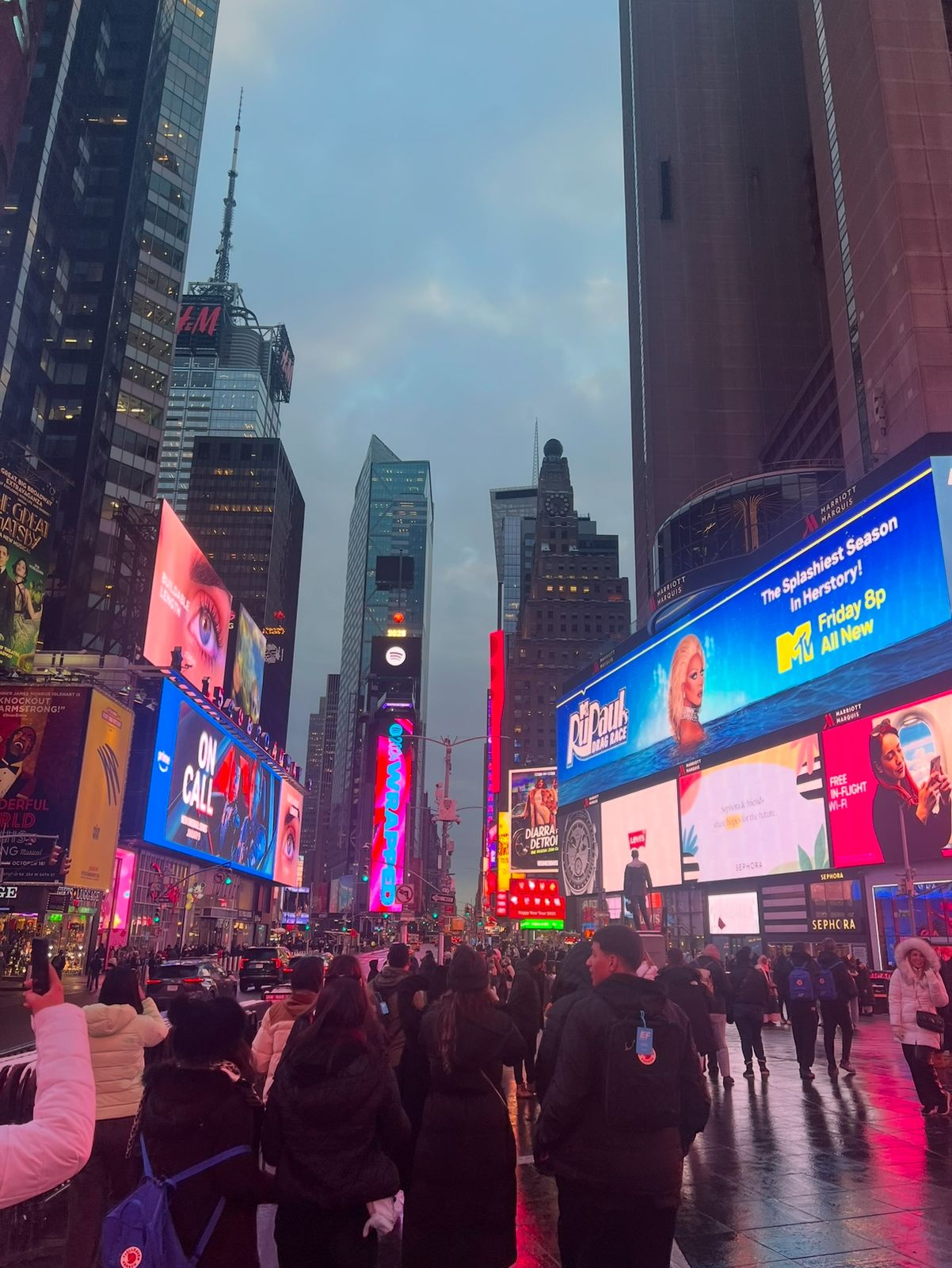 Aluna da Way – Centro de Idiomas do Colégio Dom Bosco vivencia intercâmbio em Nova York