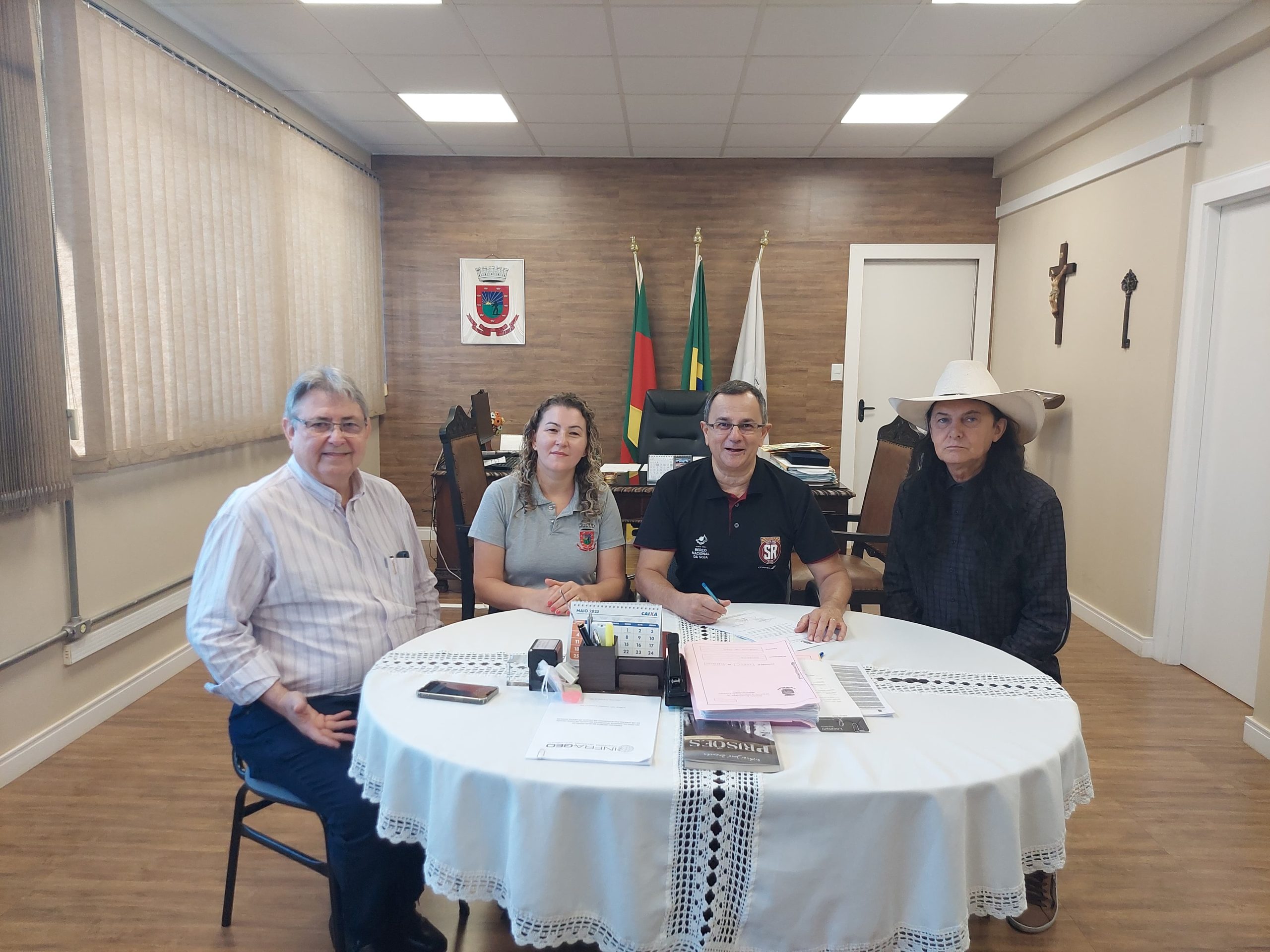 Nova obra de asfalto para o Bairro Timbaúva Nova obra de asfalto para o Bairro Timbaúva