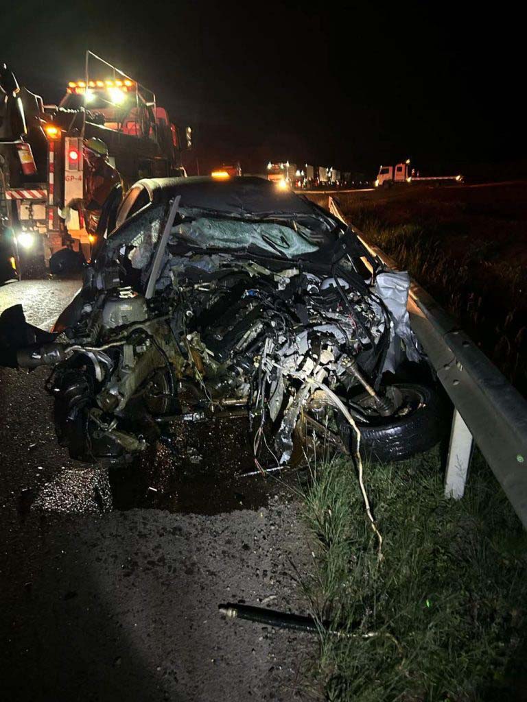 Acidentes com ônibus, caminhões e carro causam duas mortes, na BR-386 Acidentes com ônibus, caminhões e carro causam duas mortes, na BR-386