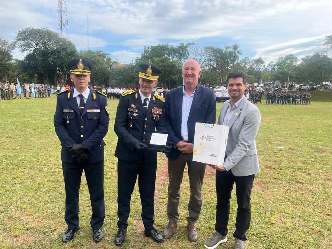 Vice-prefeito prestigia solenidade do 169º Aniversário da Polícia de Misiones na Argentina