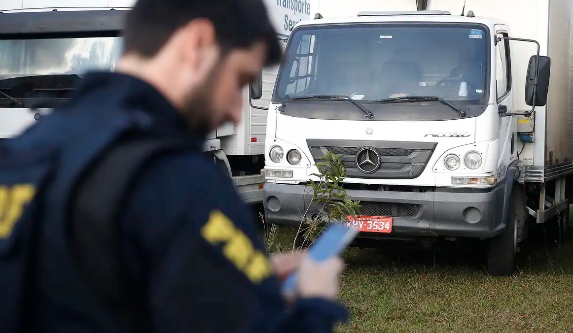 Mudança na CNH determina exame toxicológico para primeira habilitação Mudança na CNH determina exame toxicológico para primeira habilitação