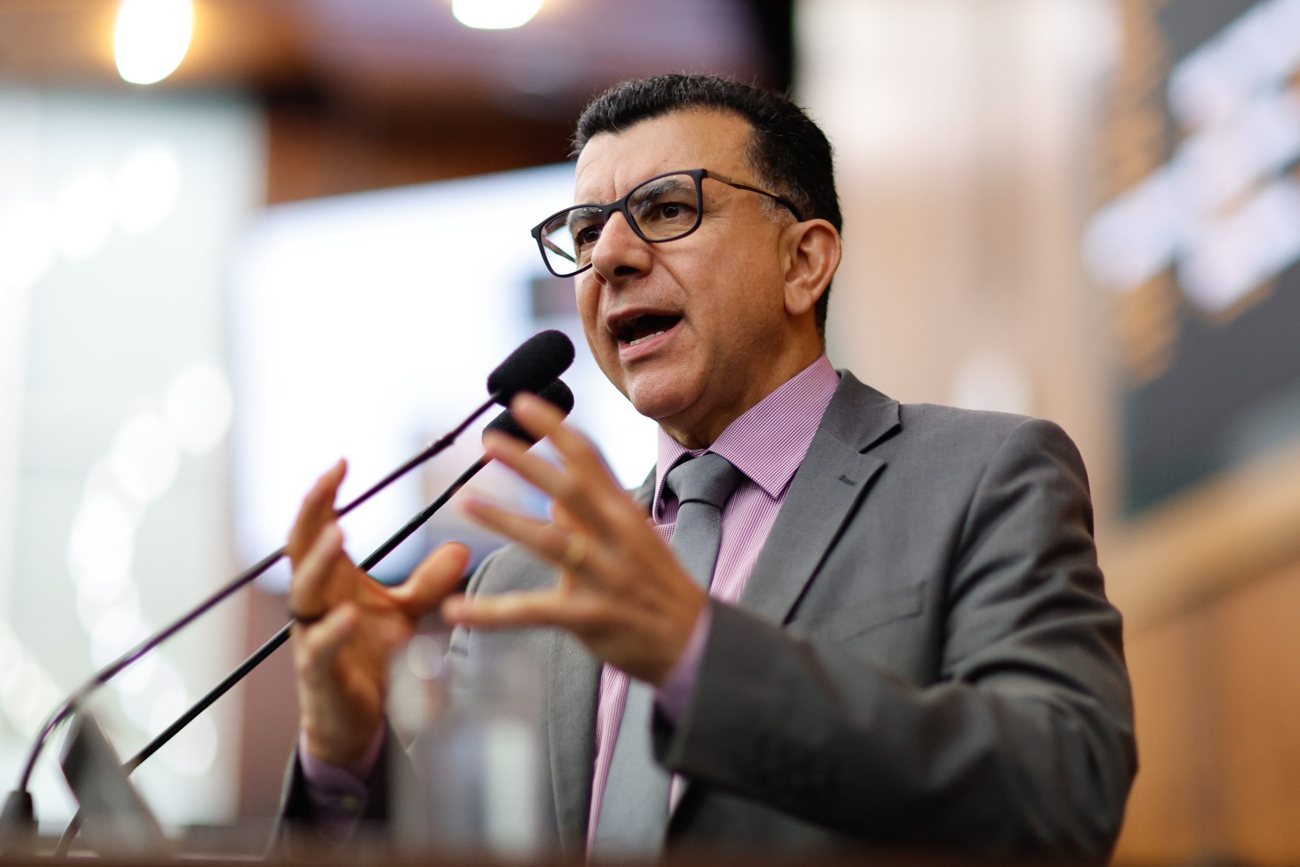 Jeferson comemora liberação de emenda de RS 100 mil para o Hospital Vida e Saúde Jeferson comemora liberação de emenda de RS 100 mil para o Hospital Vida e Saúde