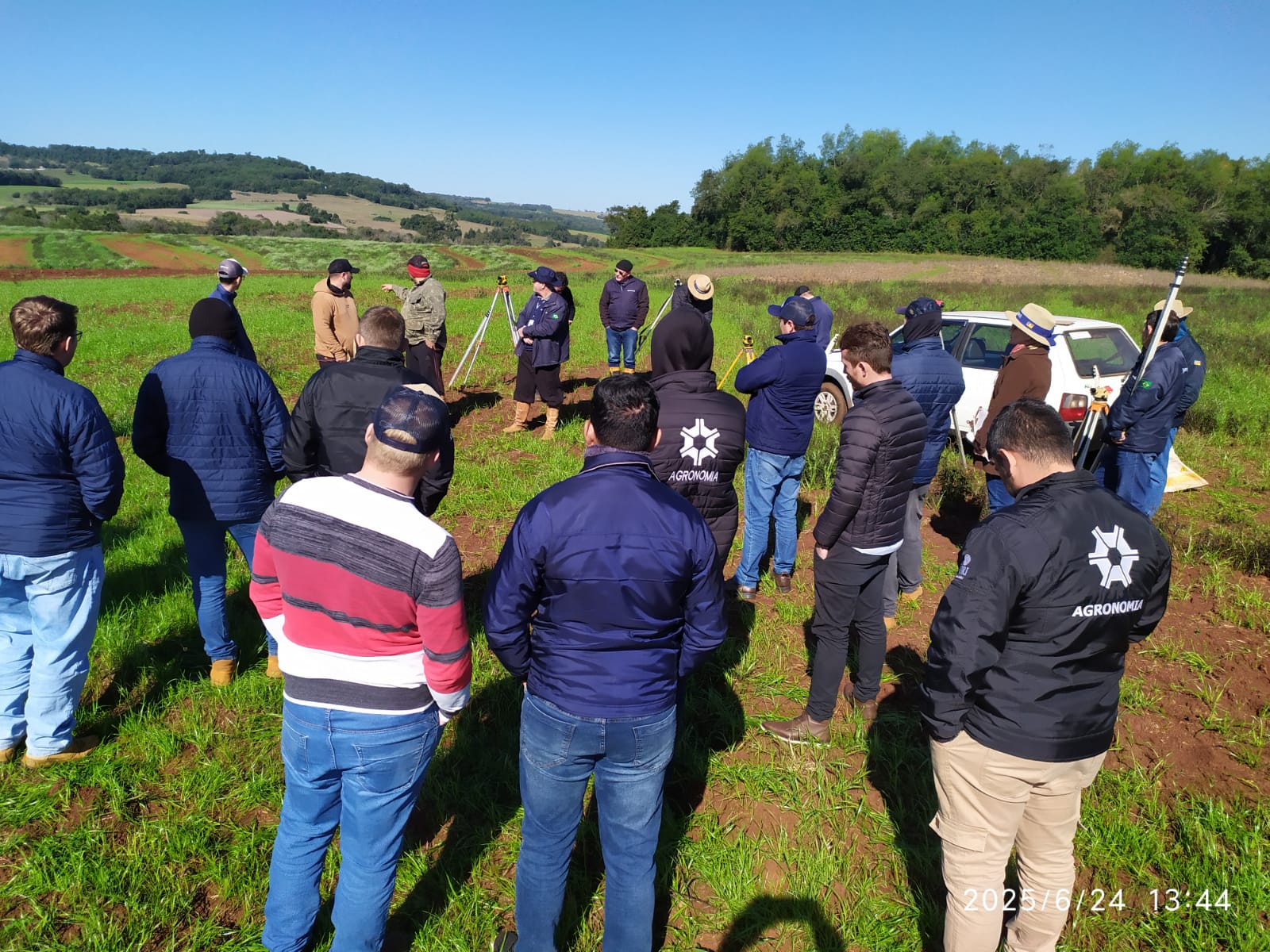 Coopermil e Emater realizam alinhamento para atualizar tecnologia