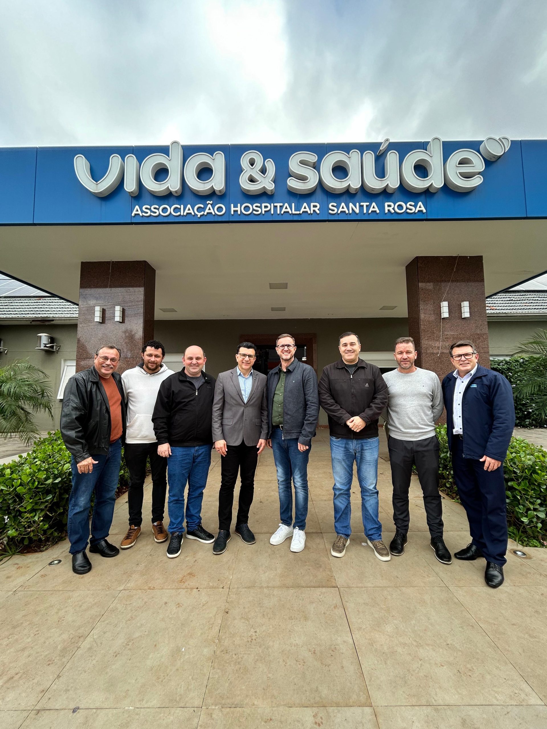 Vida & Saúde recebe indicação de emenda de R$ 100 mil do Deputado Jeferson Fernandes Vida & Saúde recebe indicação de emenda de R$ 100 mil do Deputado Jeferson Fernandes