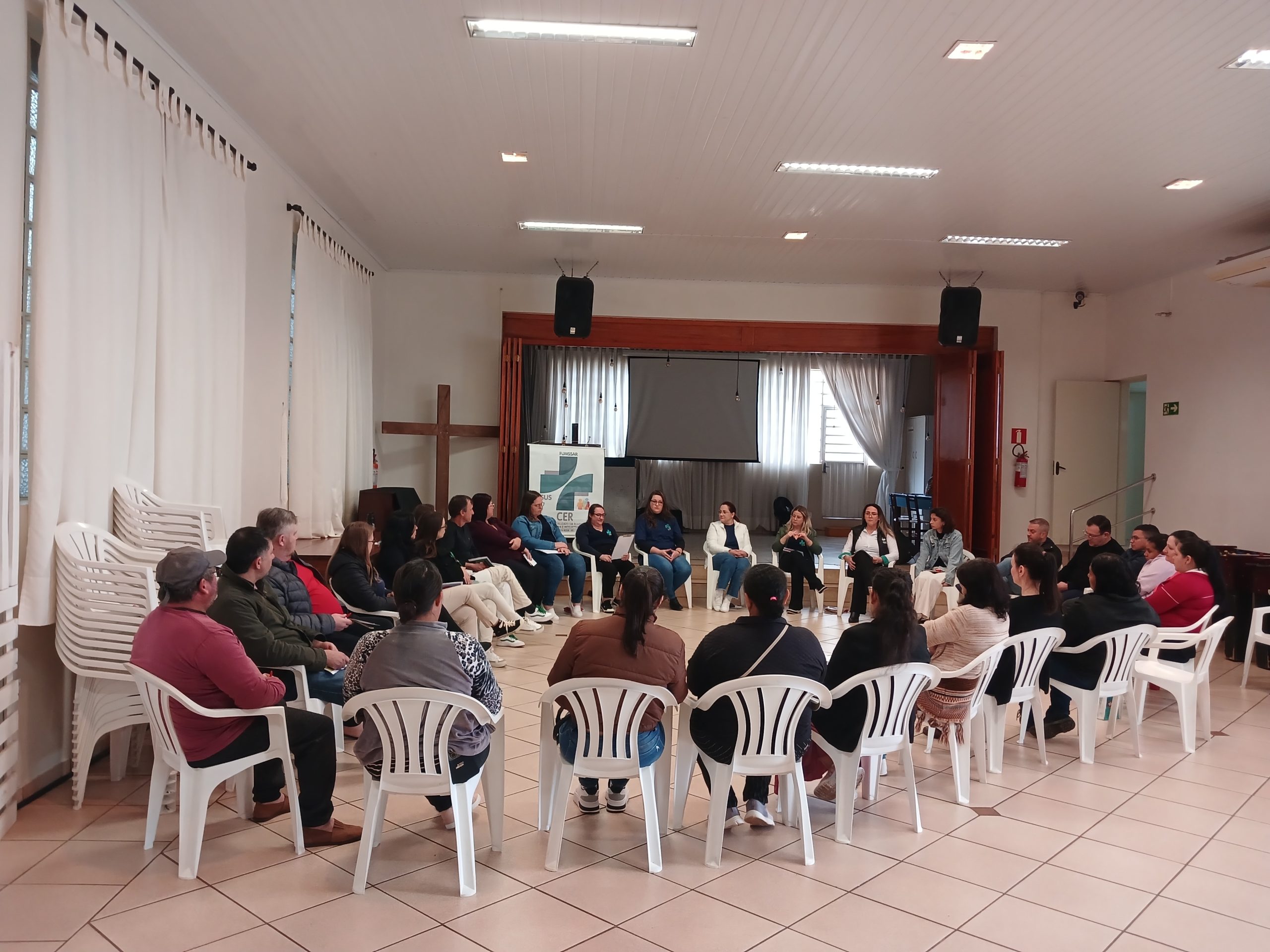 CER II dá início ao grupo de orientação parental “Círculo de Cuidado” CER II dá início ao grupo de orientação parental “Círculo de Cuidado”