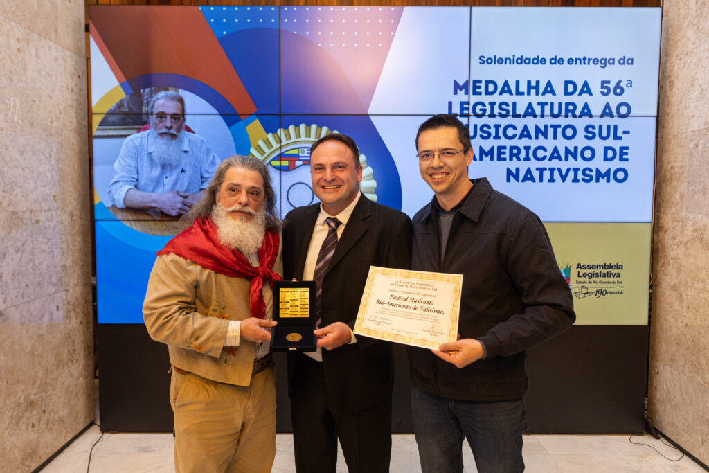 Musicanto recebe Medalha da 56ª Legislatura da Assembleia Legislativa do RS