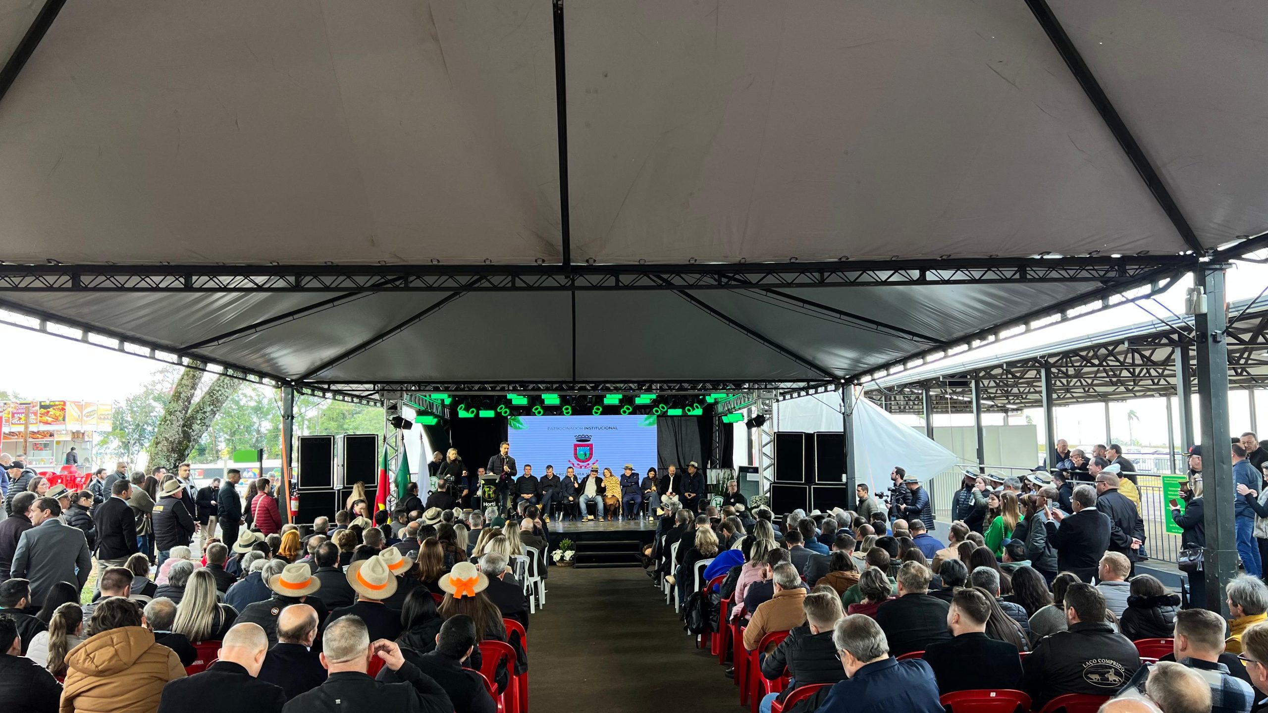 Governador Eduardo Leite participa da abertura oficial do 35º Hortigranjeiros em Santa Rosa Governador Eduardo Leite participa da abertura oficial do 35º Hortigranjeiros em Santa Rosa