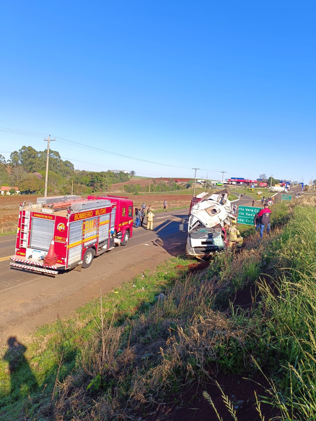 Acidente entre dois caminhões faz uma vítima fatal