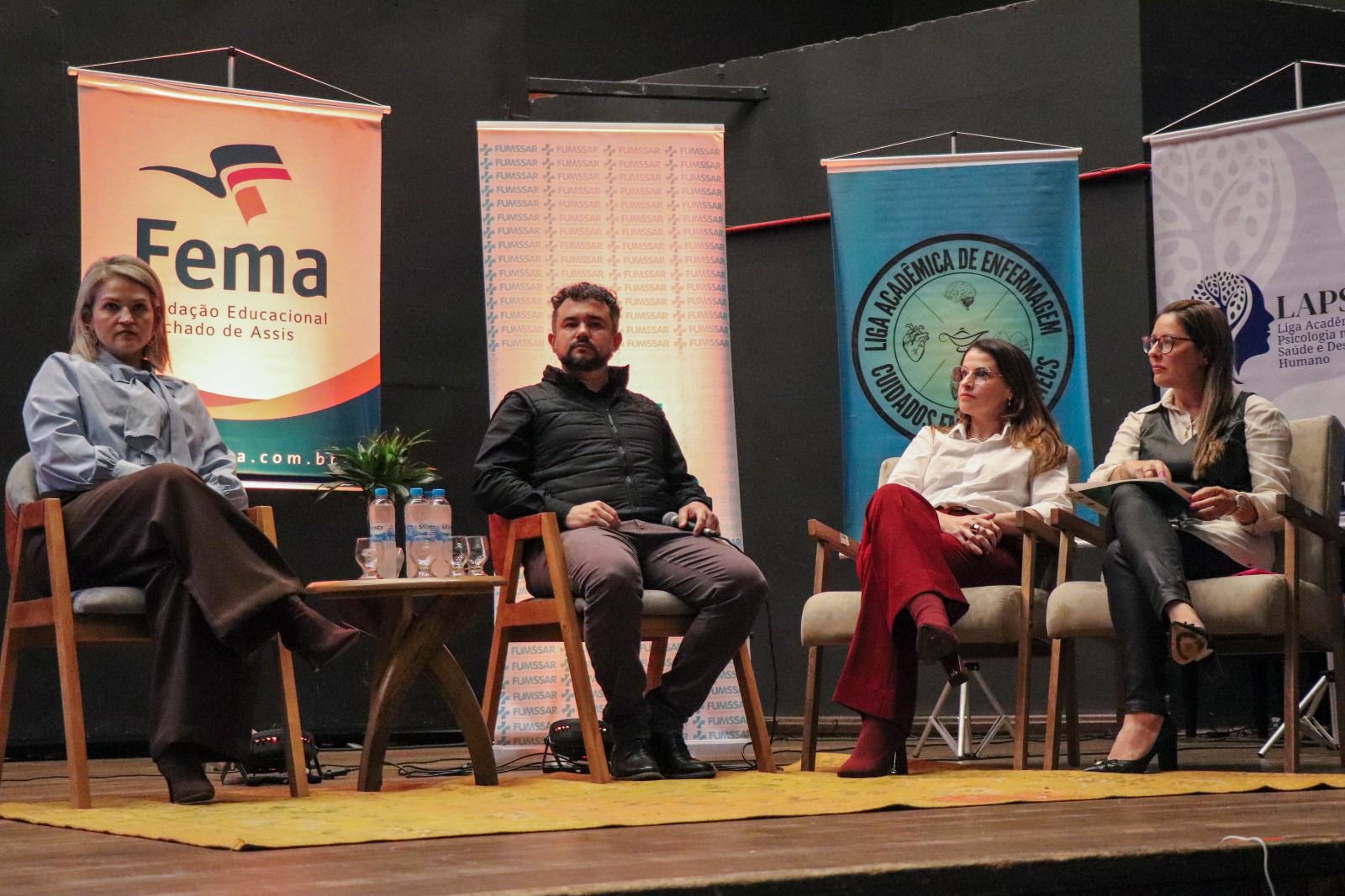 Seminário sobre Saúde Mental