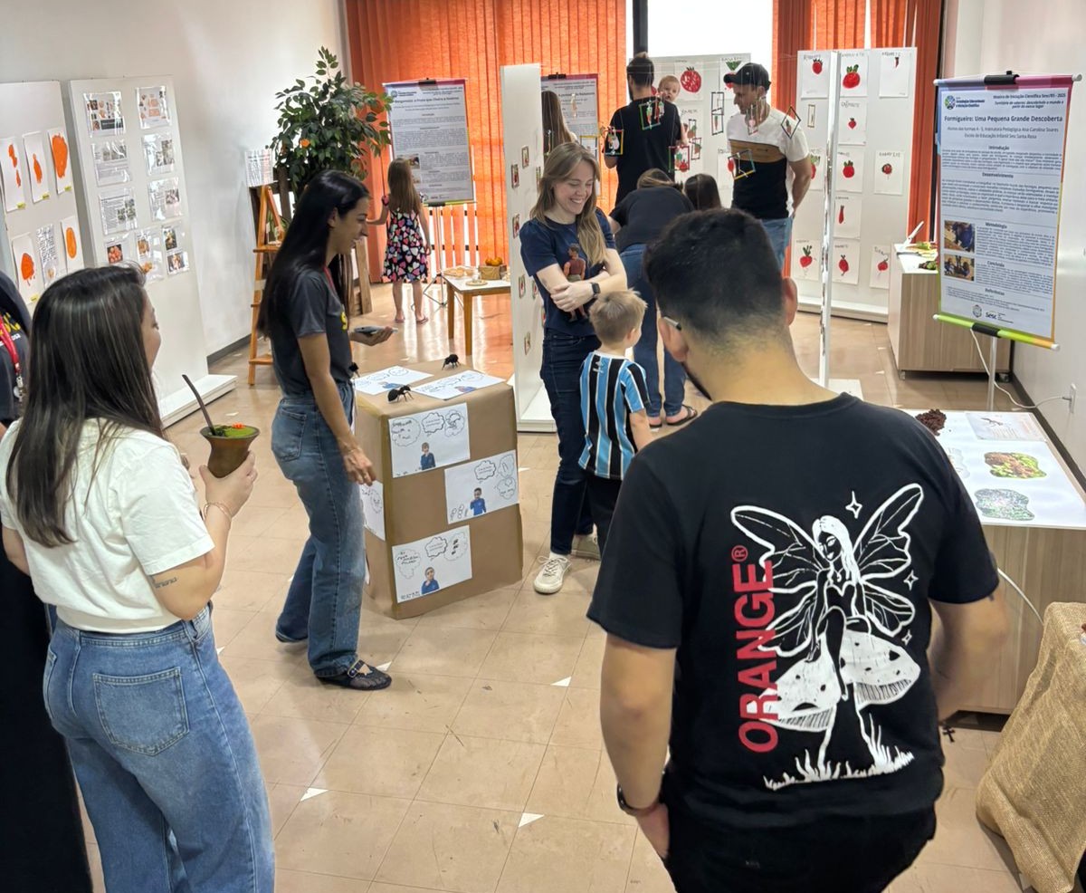 1ª Mostra de Iniciação Científica reúne projetos de estudantes do Sesc Santa Rosa 1ª Mostra de Iniciação Científica reúne projetos de estudantes do Sesc Santa Rosa