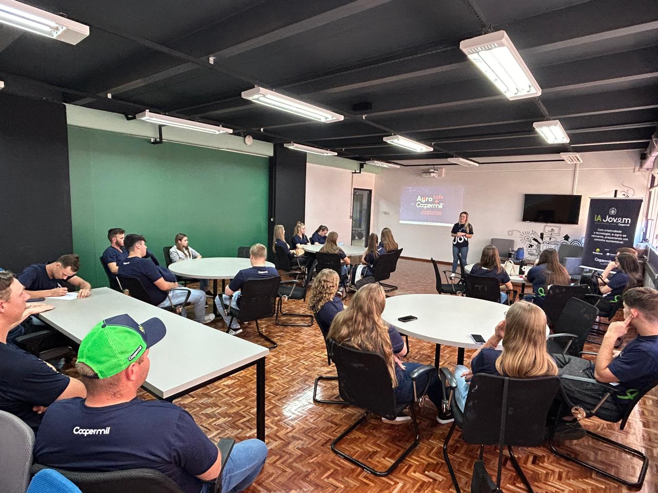 Coopermil realiza mais uma etapa do Projeto IA Jovem Coopermil Coopermil realiza mais uma etapa do Projeto IA Jovem Coopermil