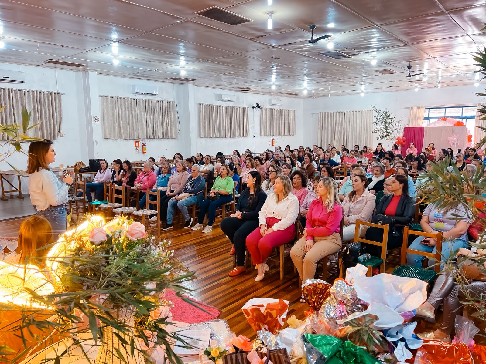 Outubro Rosa: acolhimento, informação e inspiração em Giruá Outubro Rosa: acolhimento, informação e inspiração em Giruá