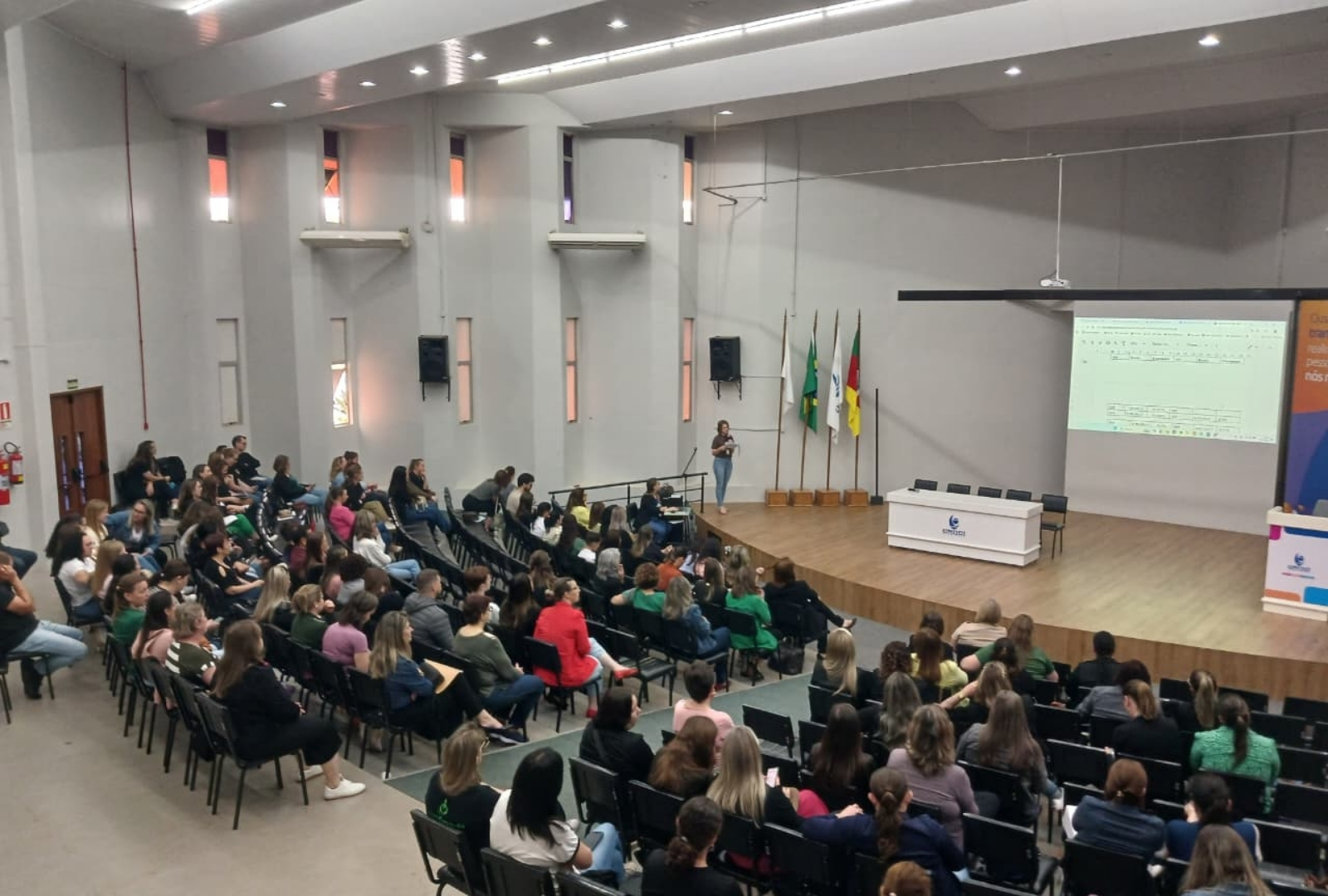 4ª Conferência Municipal de Monitoramento e Avaliação do Plano Municipal de Educação 