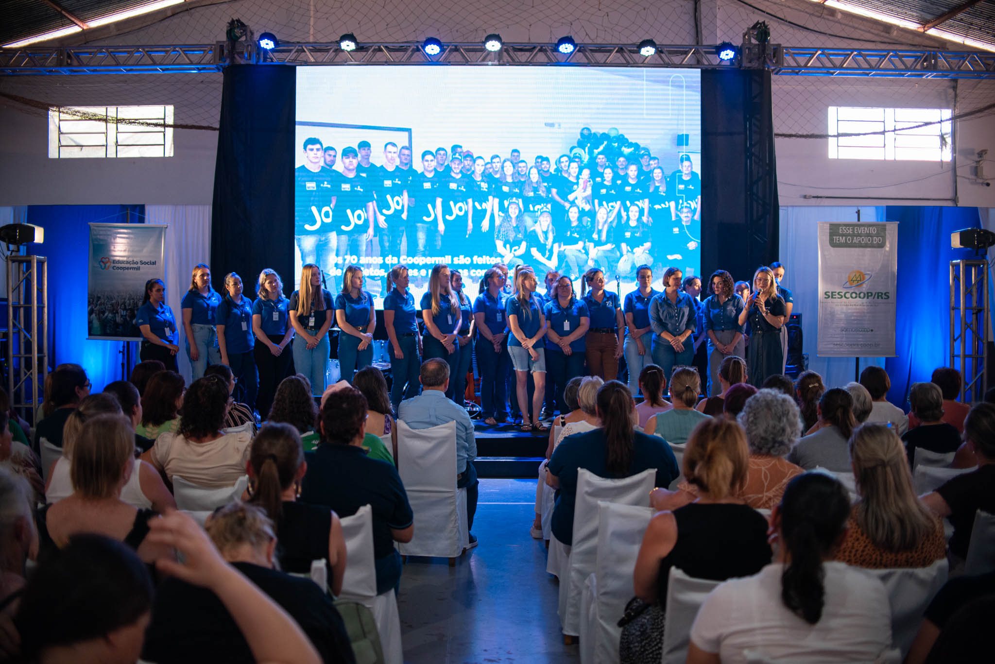 Mais de 850 mulheres participaram do “Encontrão do Programa de Educação Social da Coopermil” Mais de 850 mulheres participaram do “Encontrão do Programa de Educação Social da Coopermil”