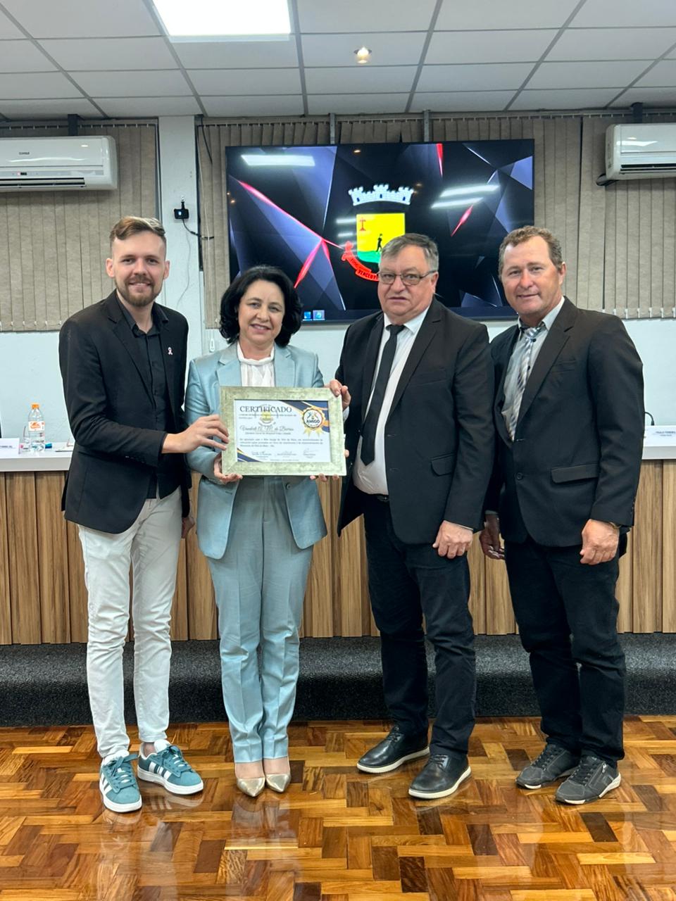 Vanderli de Barros recebe honraria na Câmara de Vereadores de Três de Maio