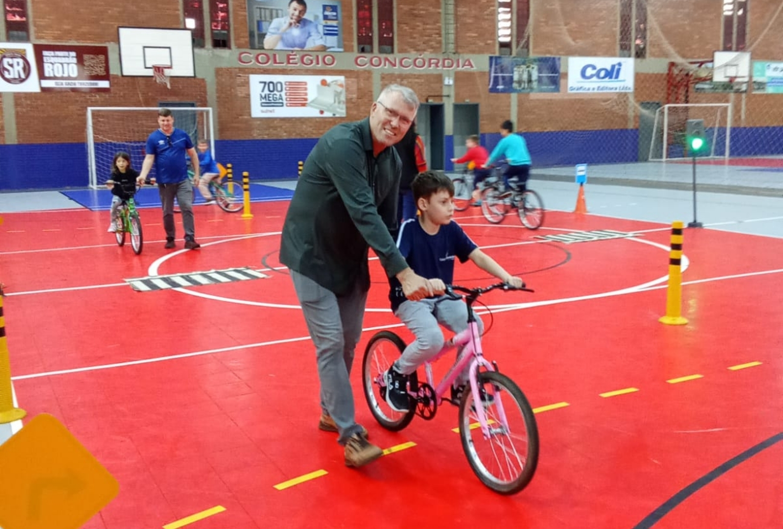 Projeto de Educação para o Trânsito envolveu mais de 2 mil crianças Projeto de Educação para o Trânsito envolveu mais de 2 mil crianças