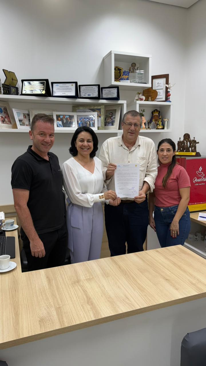  Serviço de Alta Complexidade em Cardiologia é pauta de reunião entre HVS e FUMSSAR