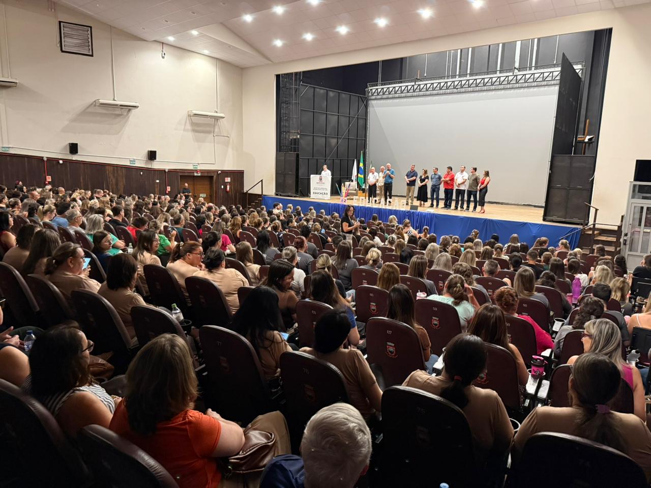 Formação Pedagógica para servidores da Educação Formação Pedagógica para servidores da Educação