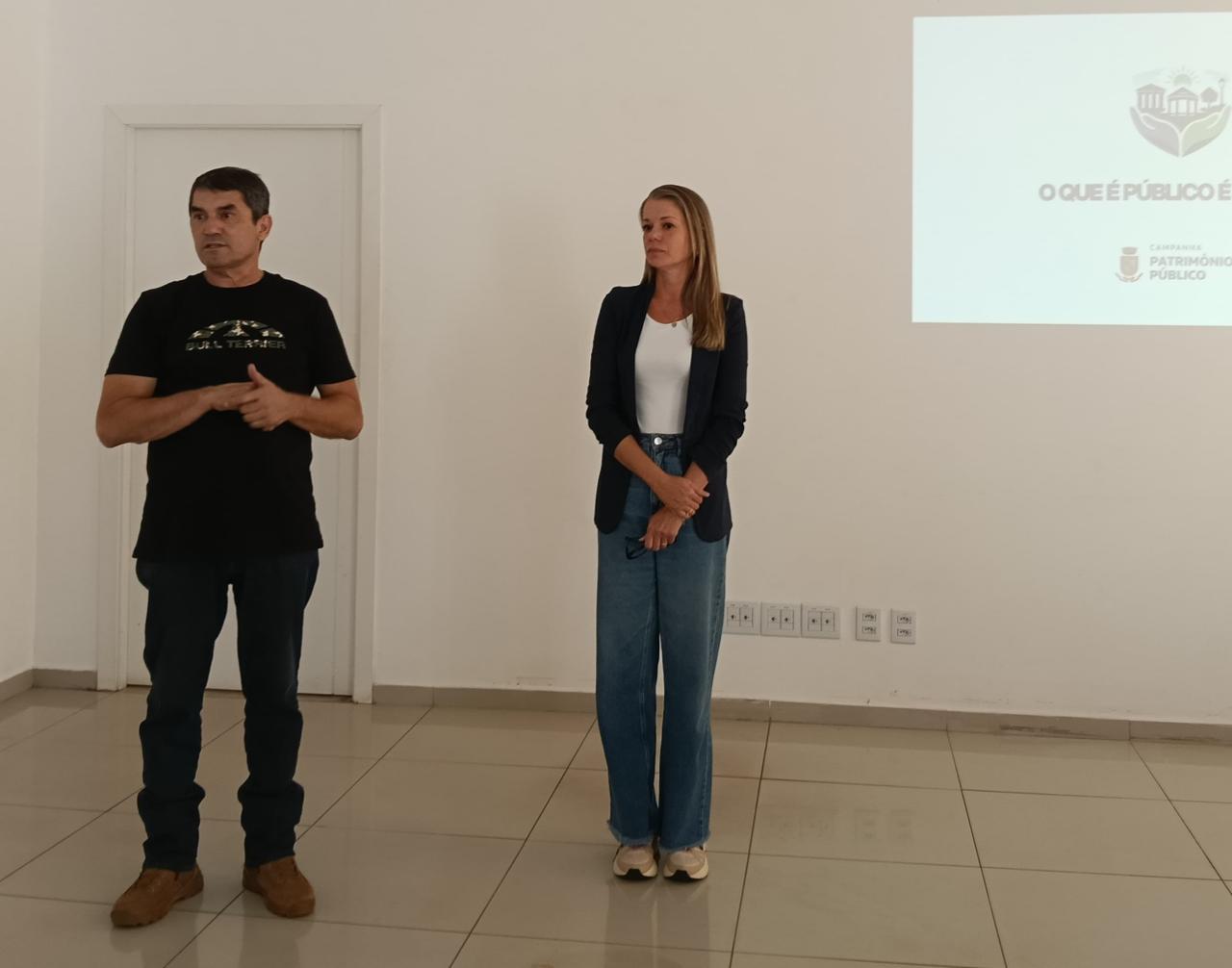 Campanha O que é público é nosso