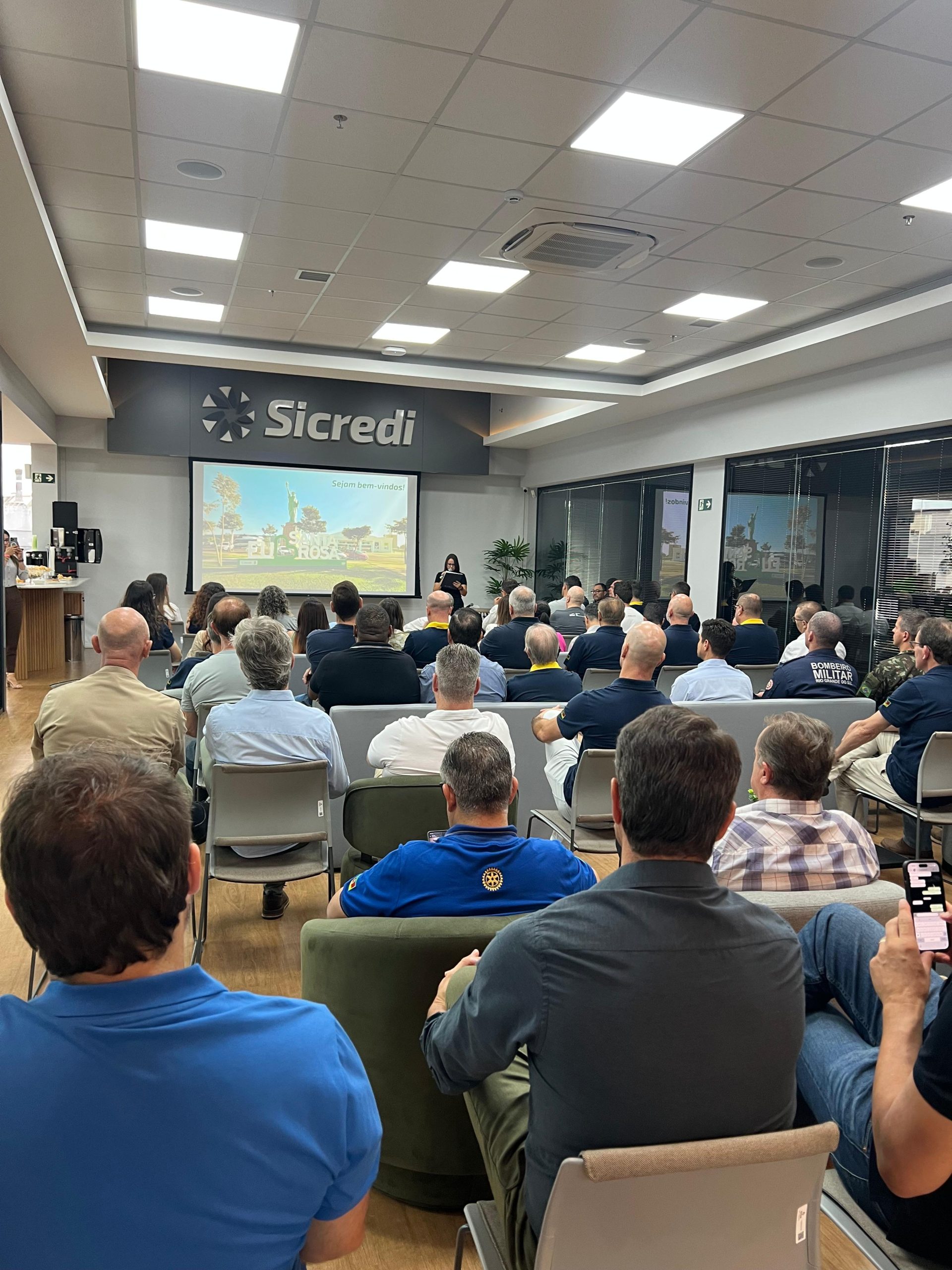 Café de lançamento apresenta nova fase do Café Colonial do Rotary Júnior