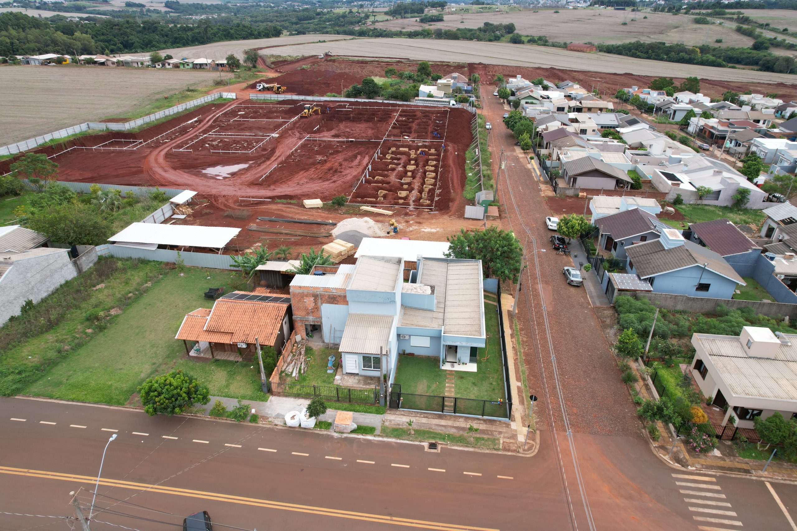 Quatro escolas em construção