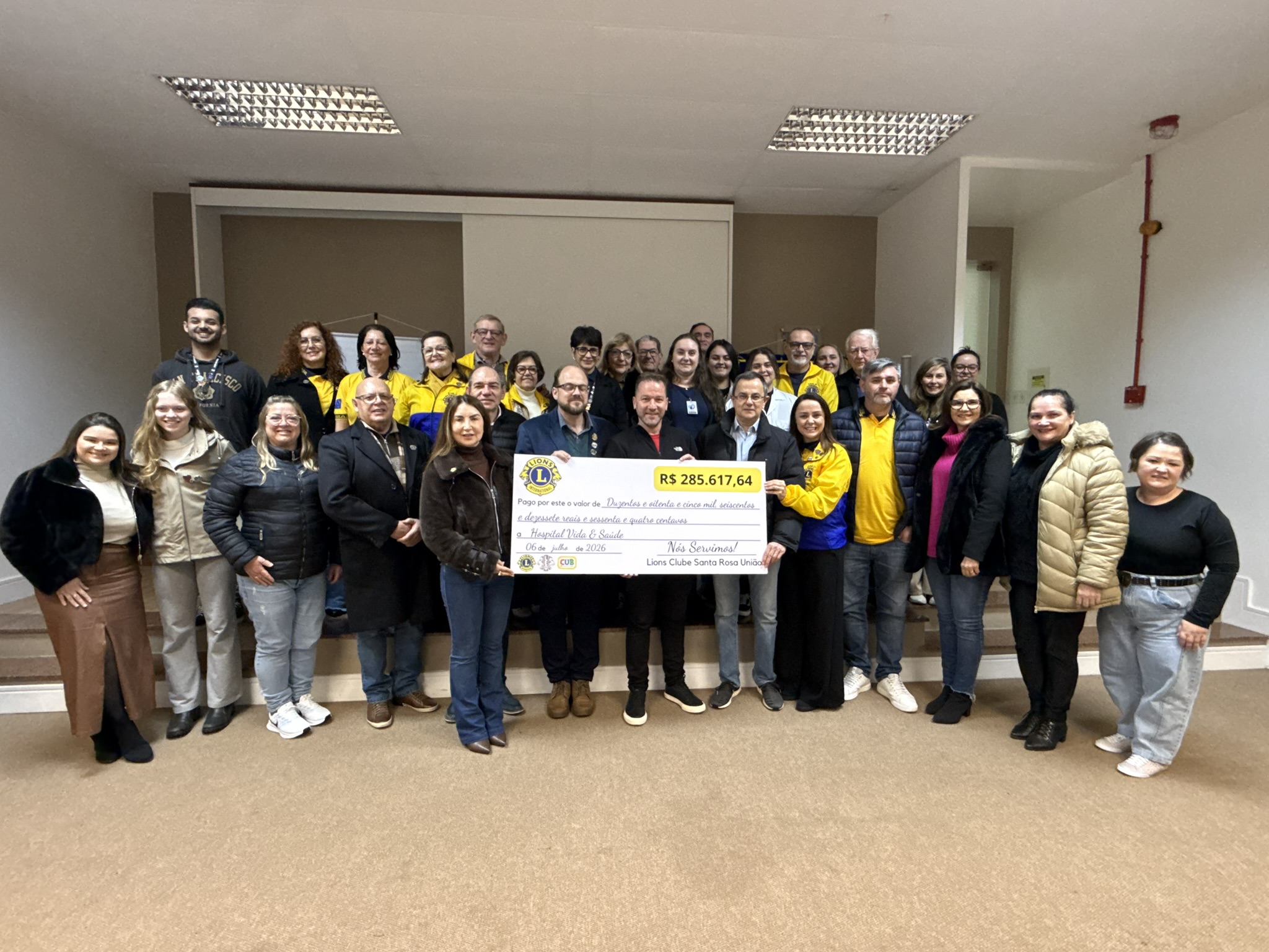 Doação do Lions Clube Santa Rosa União e Fundação LCIF permitirá a aquisição de unitarizadora de medicamentos ao Vida & Saúde