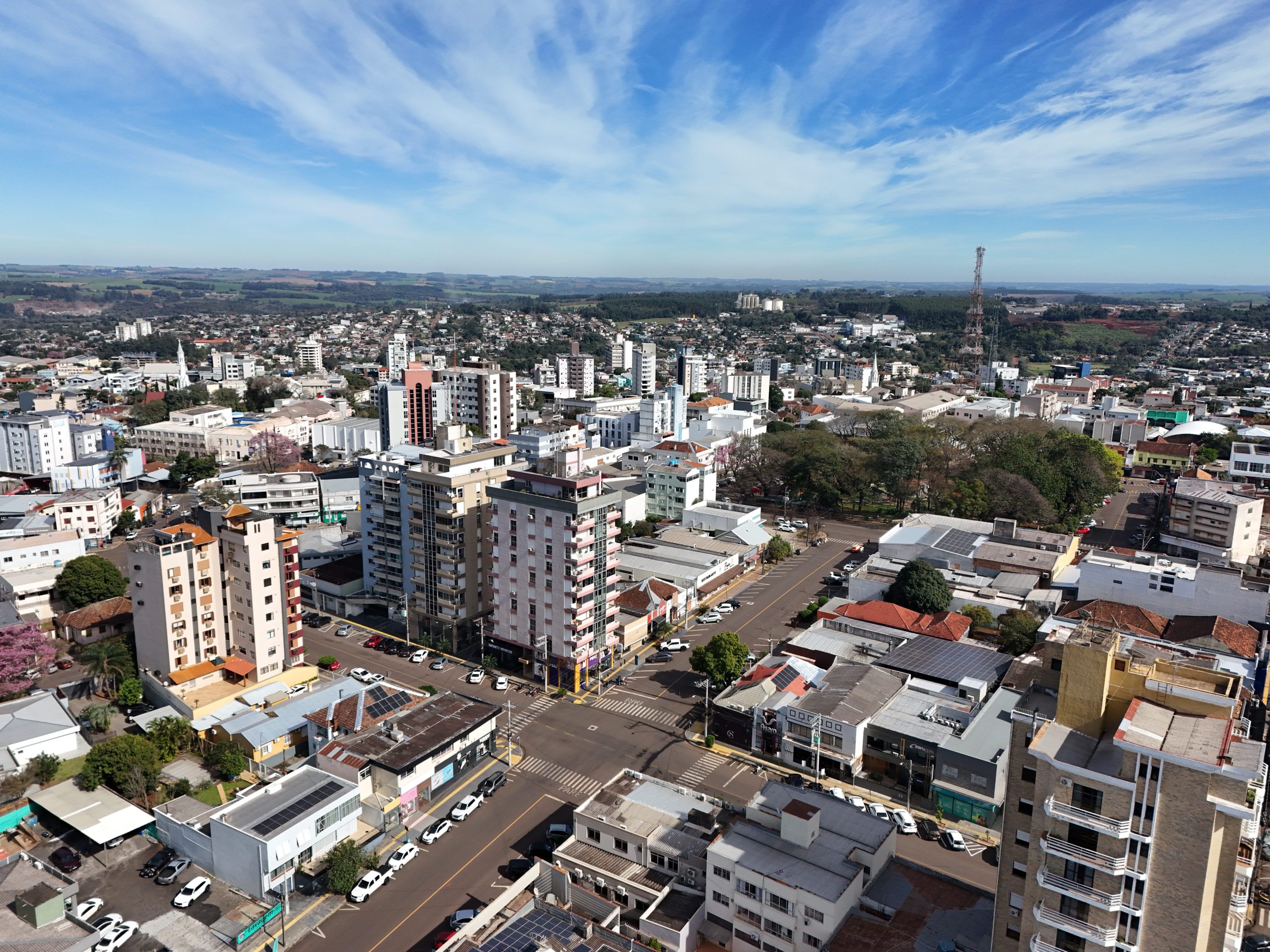 Santa Rosa reduz burocracia e tempo para registro de empresas cai para duas horas Santa Rosa reduz burocracia e tempo para registro de empresas cai para duas horas
