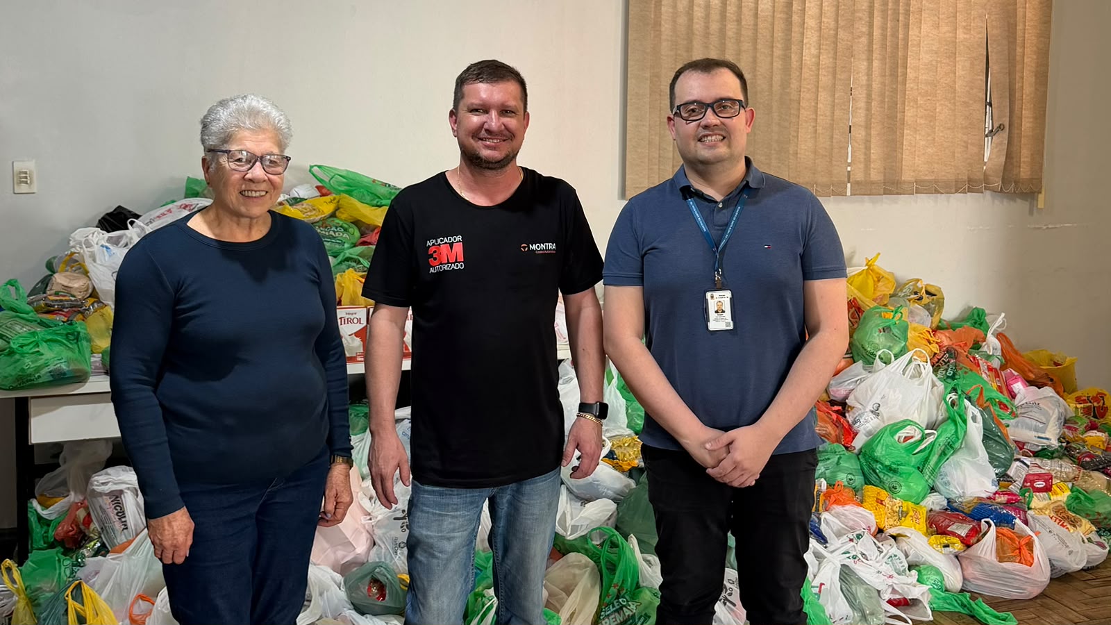 Arena Drift Montra reúne mais de 5 mil pessoas e arrecada 2,3 toneladas de alimentos em Santa Rosa Arena Drift Montra reúne mais de 5 mil pessoas e arrecada 2,3 toneladas de alimentos em Santa Rosa