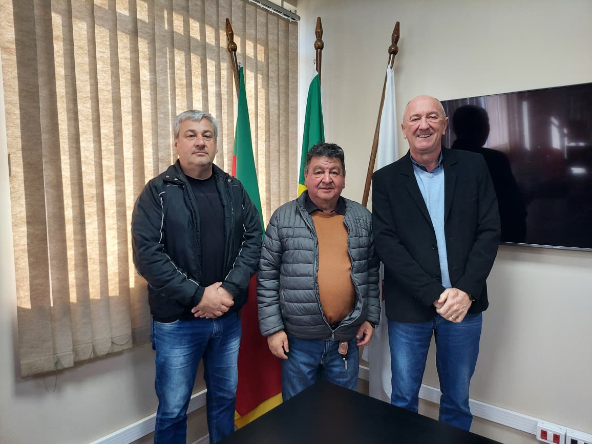 Servidor completa 50 anos de serviço público Servidor completa 50 anos de serviço público