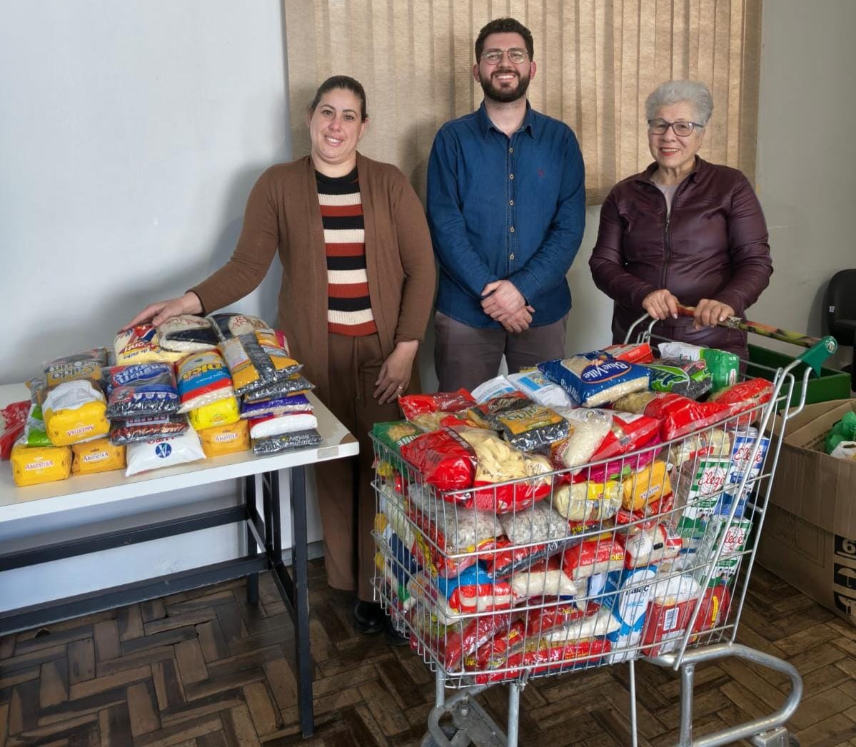 Cultura e solidariedade: Durante a 21ª Feira do Livro 145 kg de alimentos foram arrecadados e doados ao município