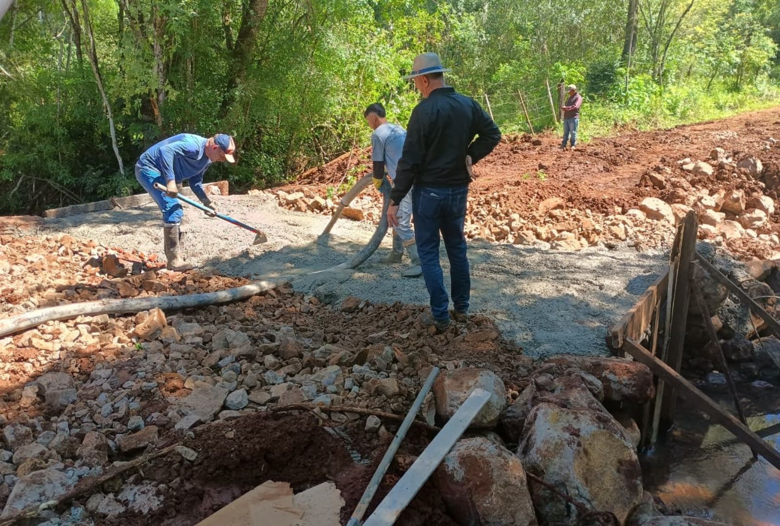Obra melhora acesso entre Santa Rosa e Tuparendi pela localidade de Cerro Grande Obra melhora acesso entre Santa Rosa e Tuparendi pela localidade de Cerro Grande