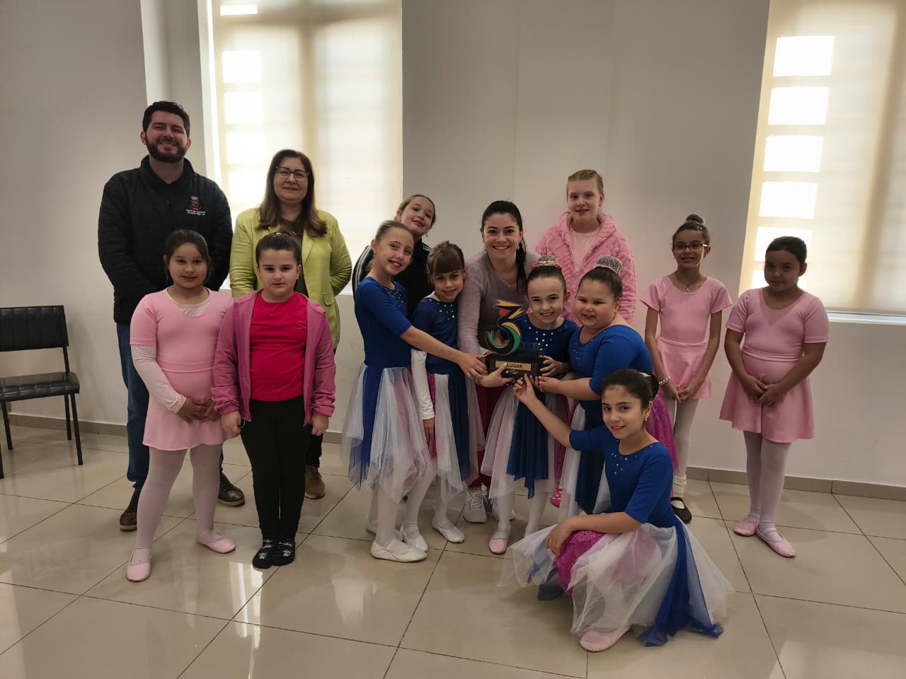 Escola Santa Rosa Dança conquista pódios em festivais de Santa Maria e Santo Ângelo