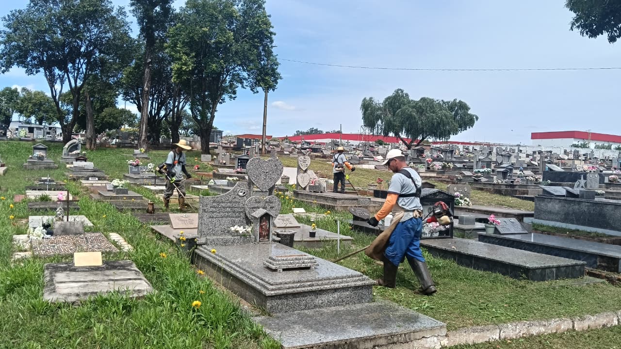 Cemitérios municipais de Santa Rosa terão horário especial no feriado de Finados
